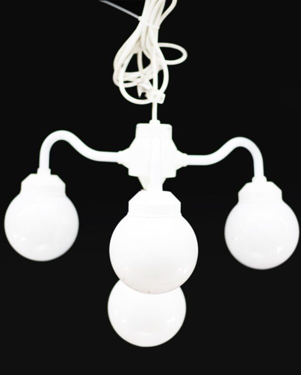6″ Bulb Center Pole Light