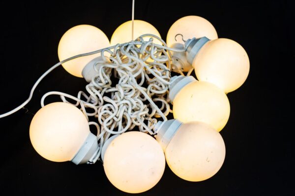 6″Bulb x 30′ Long string Lights