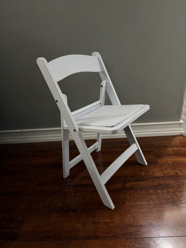 Kids Garden White Resin Chair